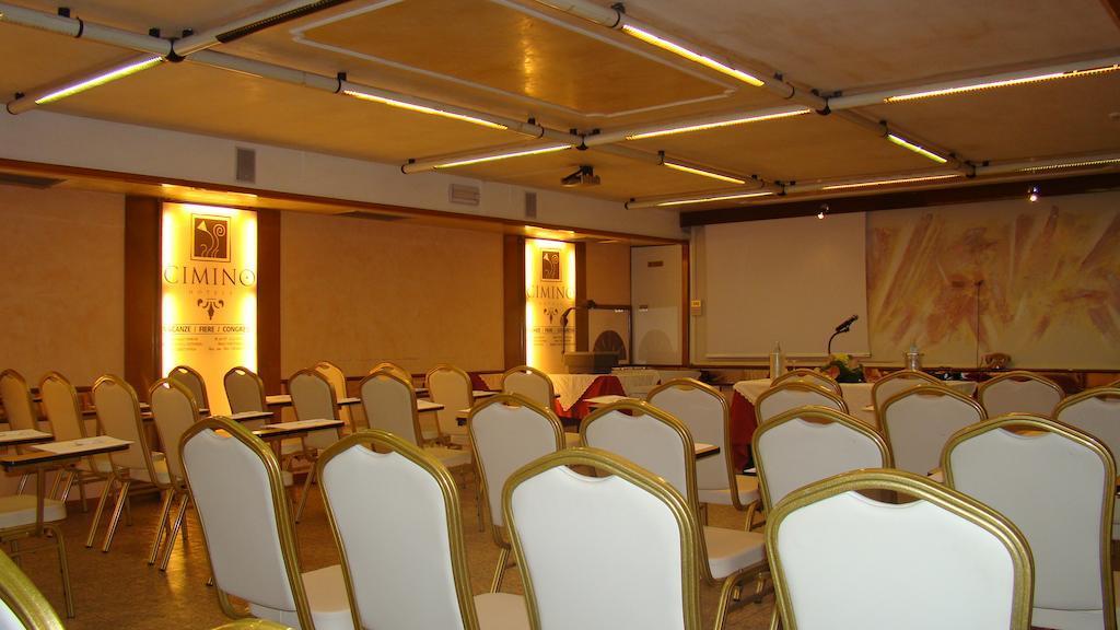 Hotel Vienna Ostenda E Ristorante Il Danubio Rimini Dış mekan fotoğraf