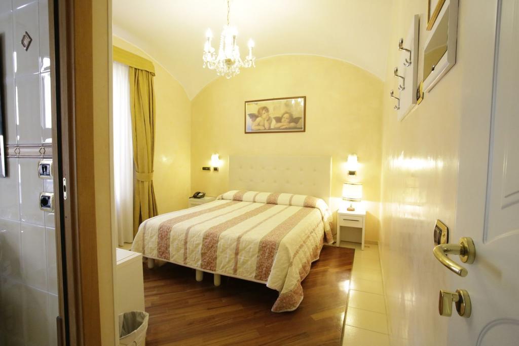 Hotel Vienna Ostenda E Ristorante Il Danubio Rimini Dış mekan fotoğraf