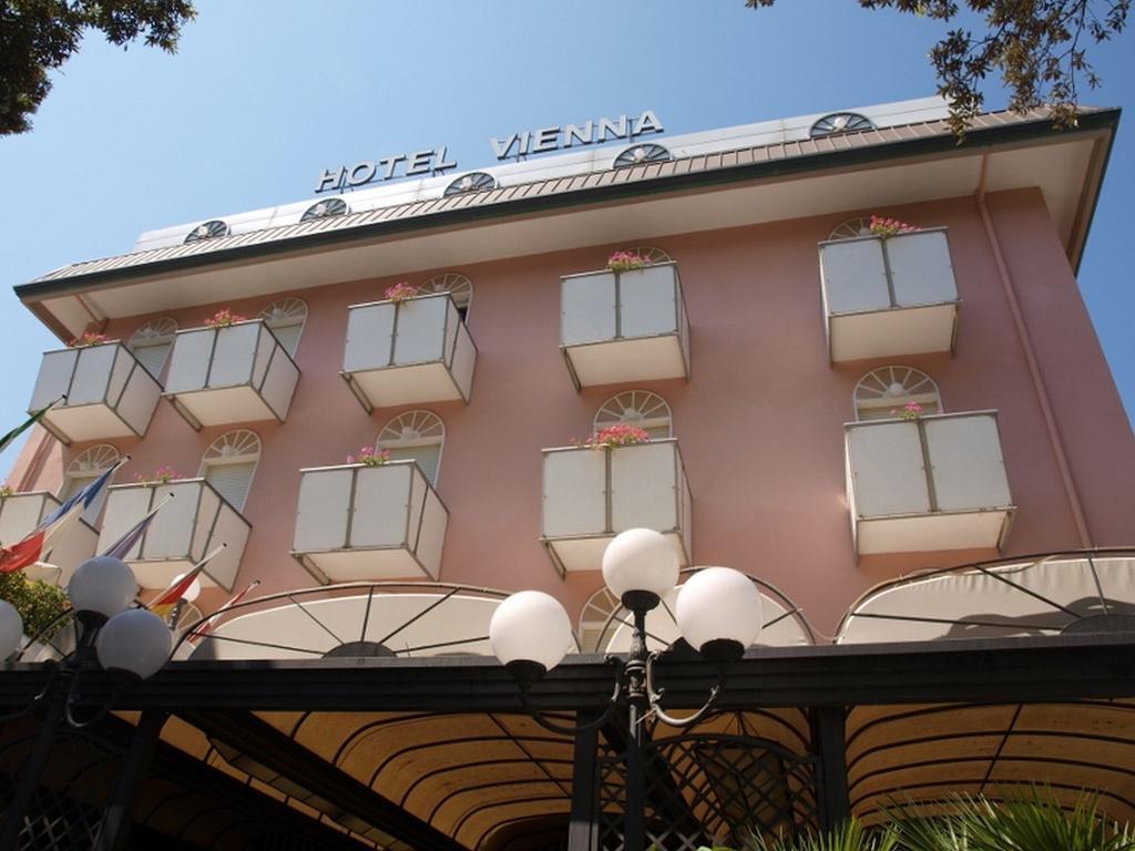 Hotel Vienna Ostenda E Ristorante Il Danubio Rimini Dış mekan fotoğraf