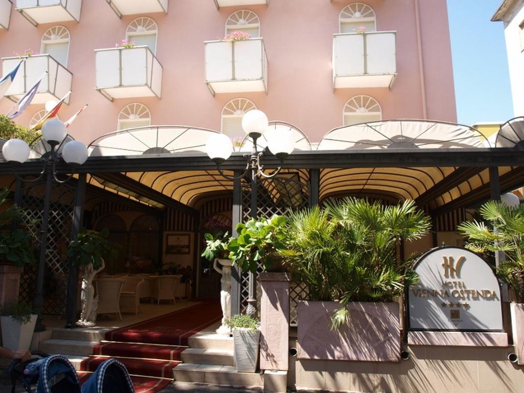 Hotel Vienna Ostenda E Ristorante Il Danubio Rimini Dış mekan fotoğraf